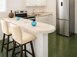 6 bedsroom 5 baths Walk to beach Homes Dorado, Puerto Rico by Rentalspr