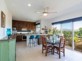 PHA1-Condominios Santa Fe Sleeps 6, Views & Beach 1 Block, Gated, hotel in Nuevo Vallarta 