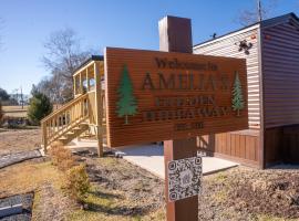 Amelia's Hidden Hideaway، فندق في Broussard
