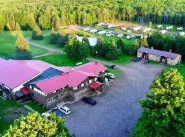 Ironwood में, होटल North Ironwood Acres - Black River Lodge