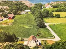 8 person holiday home in KLÖVEDAL-By Traum