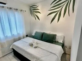 Studio with Garage 5 min from Airport