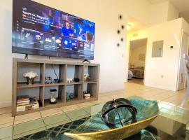 Stylish House Near UF, VA, & Downtown Gainesville, hotel a Gainesville