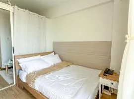 Viridian's Nest Staycation - 1BR with Samal View & Balcony near SM Ecoland