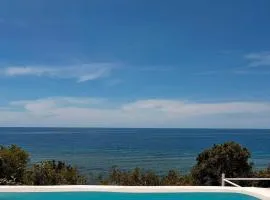 Villa Corazon - Cliffside Luxury Villa Panglao