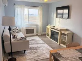 Ocean View Cozy Stay 4