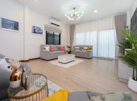 5BR houes in Patong 15 mins walk Beach by MP property