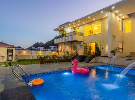 Kamdhenu - Luxurious stay, viešbutis mieste Udaipuras