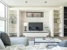 Charm Roger Luxury Room 2