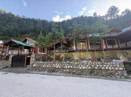 House of Nirvaana - Tirthan Valley, hotel em Gushaini