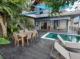 Four Flowers Villa