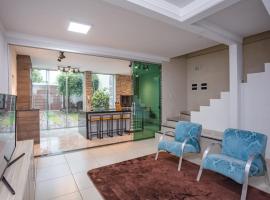 Sobrado Jardim Real, готель у місті Маринга