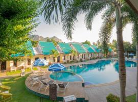 เดอะ กรีนบีช รีสอร์ท โรงแรมในสามร้อยยอด