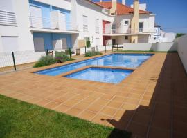 Top Baleal House, hotel di Ferrel