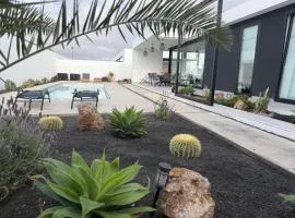 Stylish and comfortable Villa Anna in Villaverde