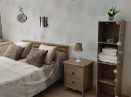 "Pas Sans Mal " Proche circuit des 24H Du Mans