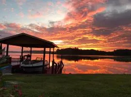 Lake View Retreat