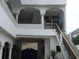 Cotonou Cadjehoun में, होटल Hôtel 550