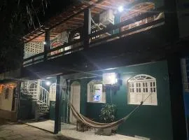 Casa c 3 Suítes 4 banheiros 4 quartos climatizados a passos da Praia, Centro e comércios