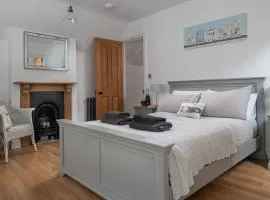 A lovely 3 bed Riverside cottage in Lynmouth