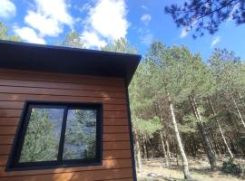 Vruçaj' s Cabin, hotel Koplik városában
