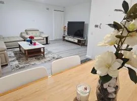 Campbelltown Family Retreat 3-Bedroom Home