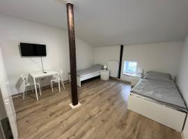Zweibettzimmer nah der A7 Tarp, Hotel in Jerrishoe