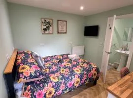 Clover Road Guest Suite