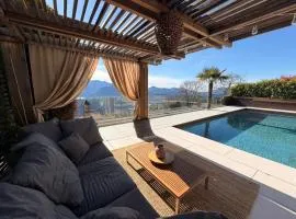 FAMlLY APARTMENT WITH PRIVATE OUTDOOR POOL