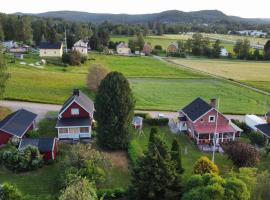 2-bedroom villa with a patio and garden, hotel a Väja