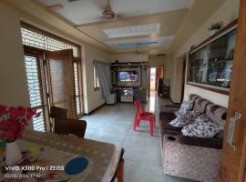 Dev Homestay kakinada, hotelli kohteessa Kākināda