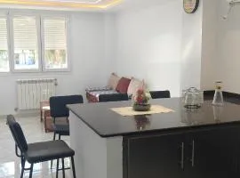 Appartement f2 bejaia centre ville birslam
