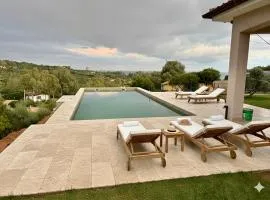 Elmisa holiday house