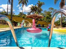 Paraíso com Piscina, Churrasqueira, Wi-Fi e Karaokê, hotell sihtkohas Ibiúna