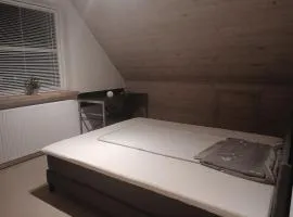 House with 4 -5 private room