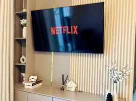 SoHo Sanct Cozy Contemp Lux with Private Garden