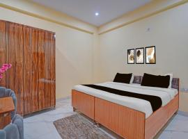 Hotel O RV Hotel, hotell i Noida