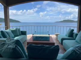 La Scala di Mare Villa - Little Mountain, BVI, khách sạn ở Tortola Island