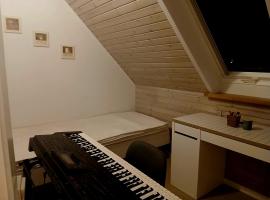 Family Private house with 4-5 rooms, hotelli kohteessa Brovst