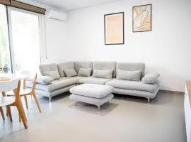 Gjiri i Lalzit - San Pietro - Leta's Apartments with Garden