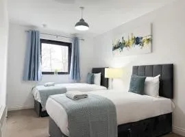 BEST PRICE! New Listing! 2 Bedrooms, 2 bathrooms up to 6 guest and Free Parking City Center!