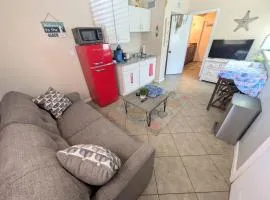 2 Minute Walk to Beach & Downtown!