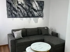 Mali's Apartment - Prishtina City Center