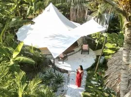 Nómada Tayrona - Riverfront Boutique Glamping