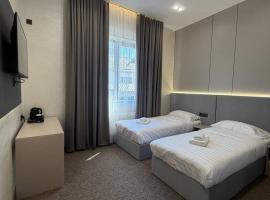 Ave Garden, hotelli kohteessa Osh