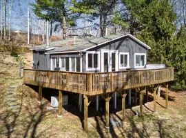 Lakefront Retreat Hot Tub Kenoza Cottage