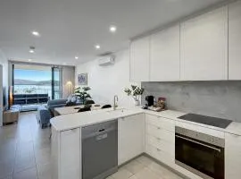 Bay View 2-Bedroom Apartment