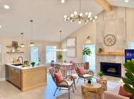Spacious Katy Home, Firepit Backyard, Sleeps 10 - GN
