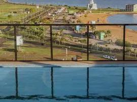 Frente a la Playa San José, Vista Increíble al Río