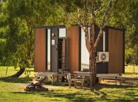 Wareek Retreat by Tiny Away